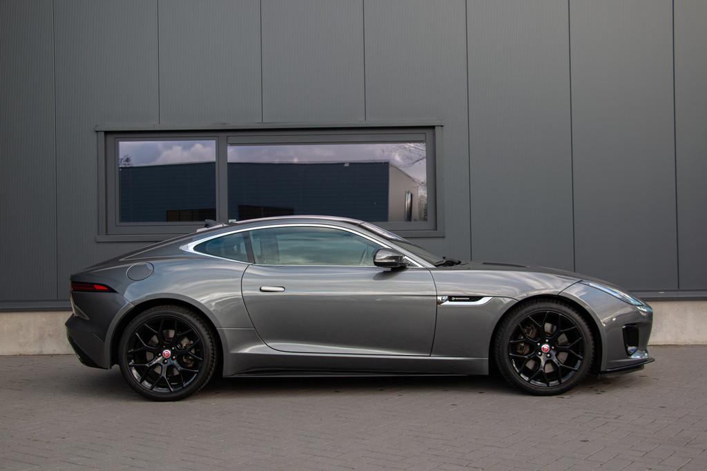 Jaguar F-Type 2.0T 300pk RWD R-Dynamic | NL Auto | BTW | Spo, Auto's, Jaguar, 4 cilinders, Met garantie (alle), 2 stoelen, Zilver of Grijs
