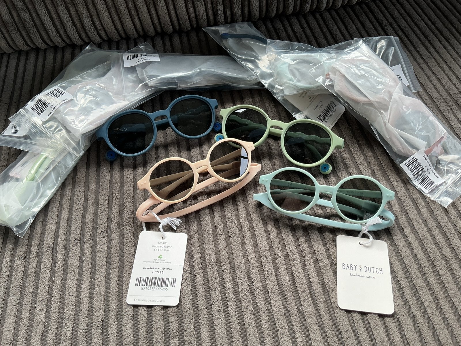 Nieuwe Baby & Dutch zonnebrillen (diverse kleuren), Ophalen of Verzenden, Nieuw