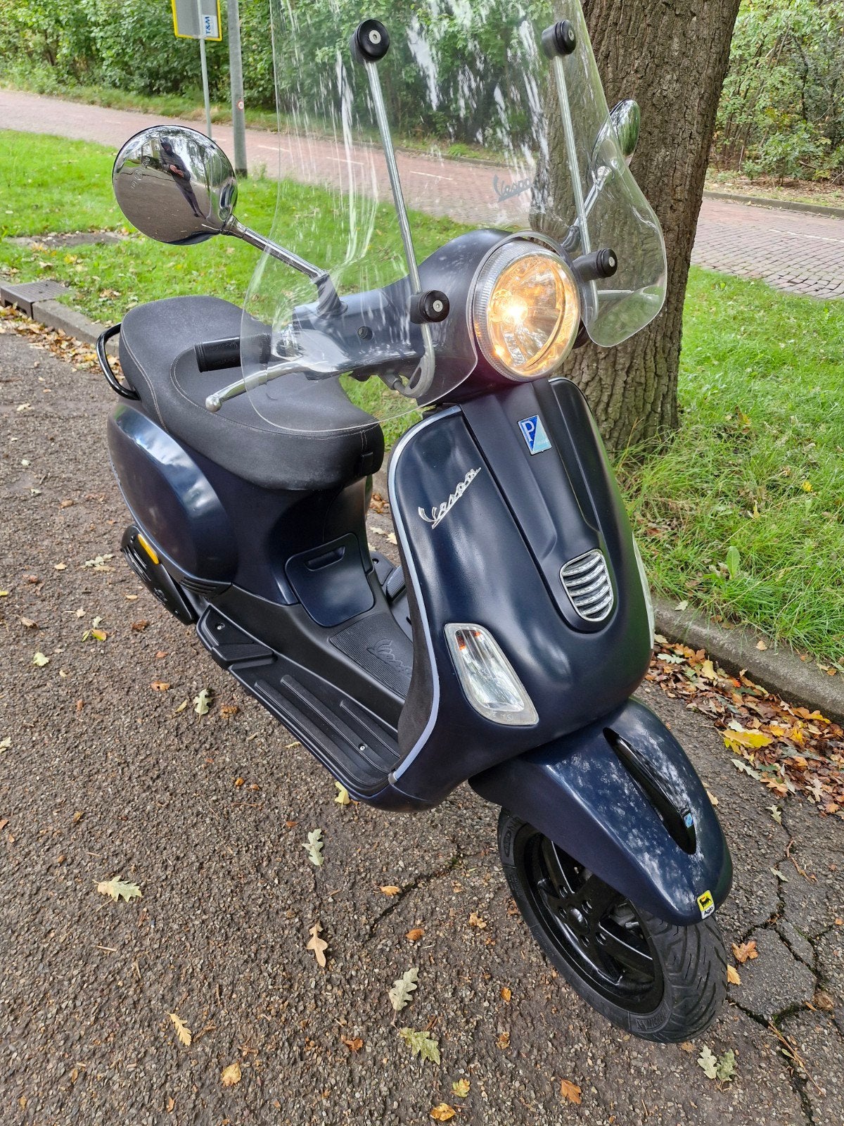 Vespa LX 50 4V uit 2013 - Goed onderhouden, Fietsen en Brommers, Gebruikt, Maximaal 45 km/u, Ophalen of Verzenden, Benzine