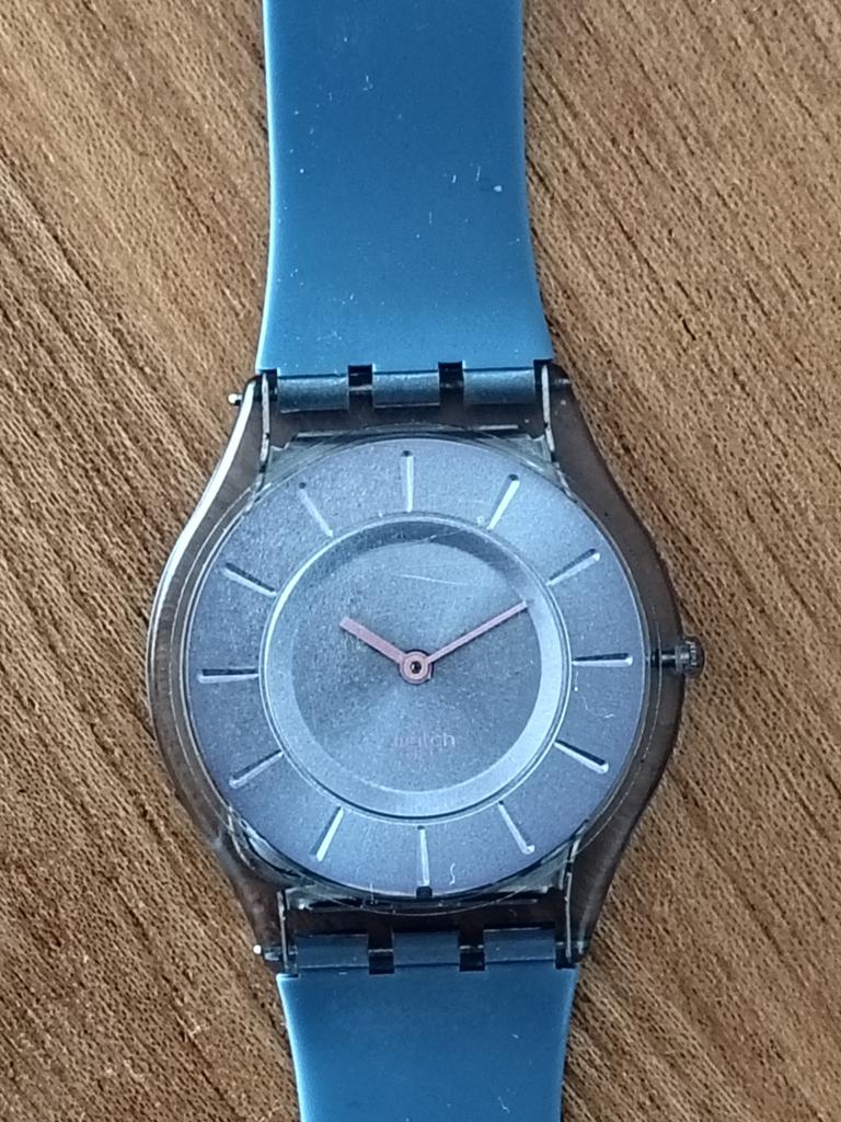 Stijlvol Swatch Horloge - Tijdloze Elegantie, Kunststof, Gebruikt, Polshorloge, Swatch