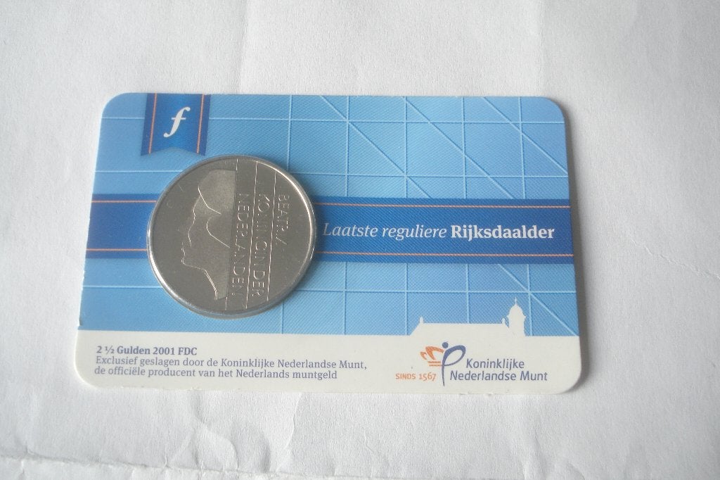 LAATSTE RIJKSDAALDER IN COINCARD, Postzegels en Munten, Ophalen of Verzenden, Koningin Beatrix, 2½ gulden, Losse munt