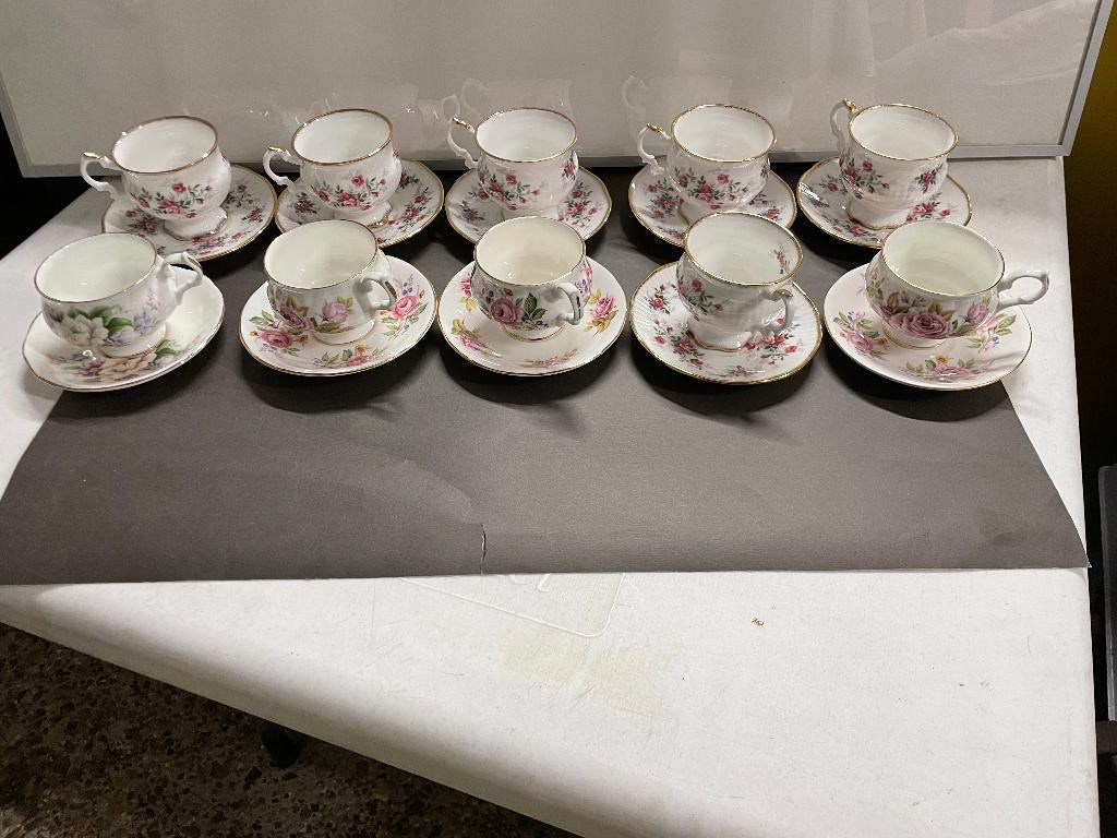 Elizabeth en Springfield kop en schotels a €6,50, Ophalen of Verzenden