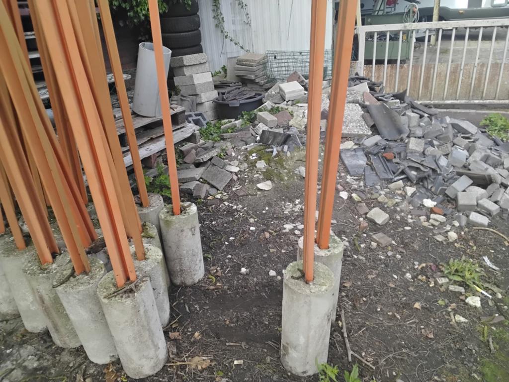 Tuinpalen  afraster palen, Tuin en Terras, Ophalen of Verzenden, Overige materialen