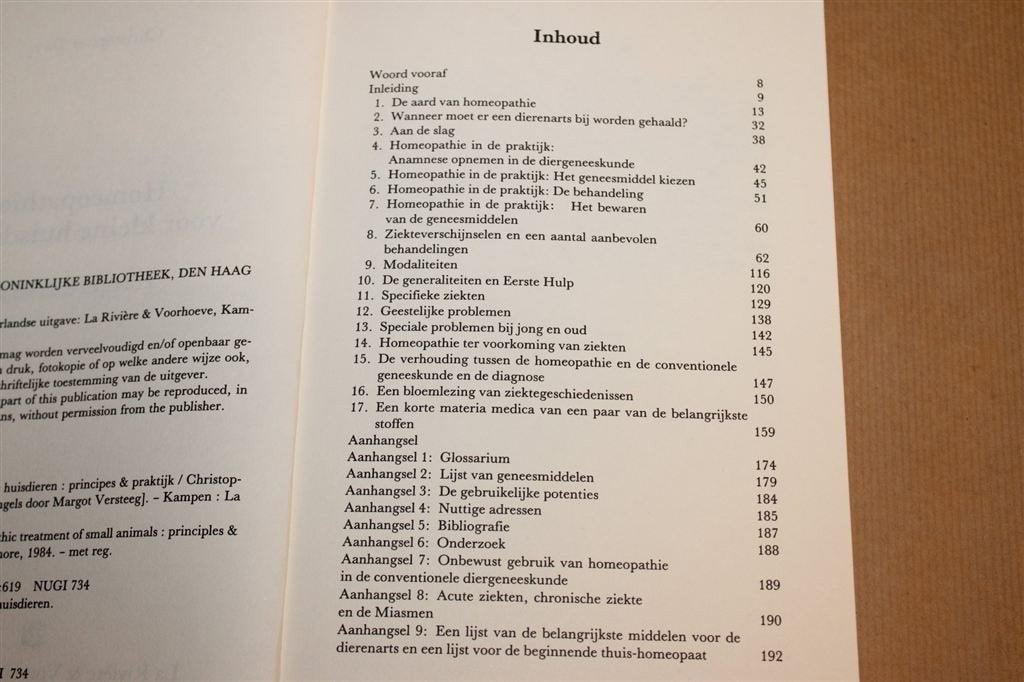 Homeopathie voor Kleine Huisdieren — Principes en Praktijk, Ophalen of Verzenden, Gelezen, Honden