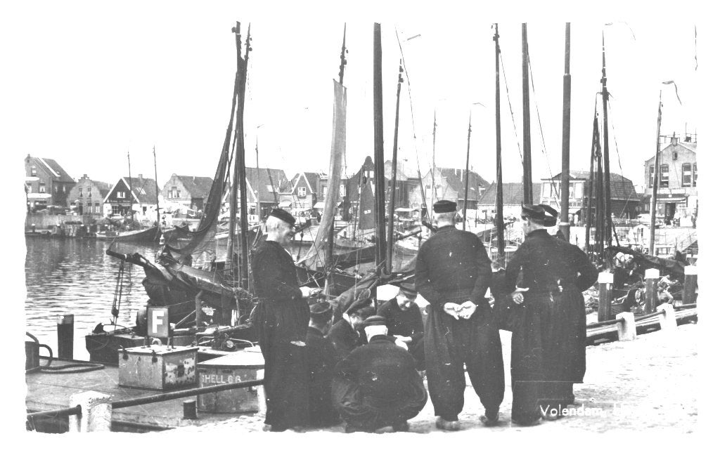 984334 Volendam Haven 1959 Gelopen met Postzegel
