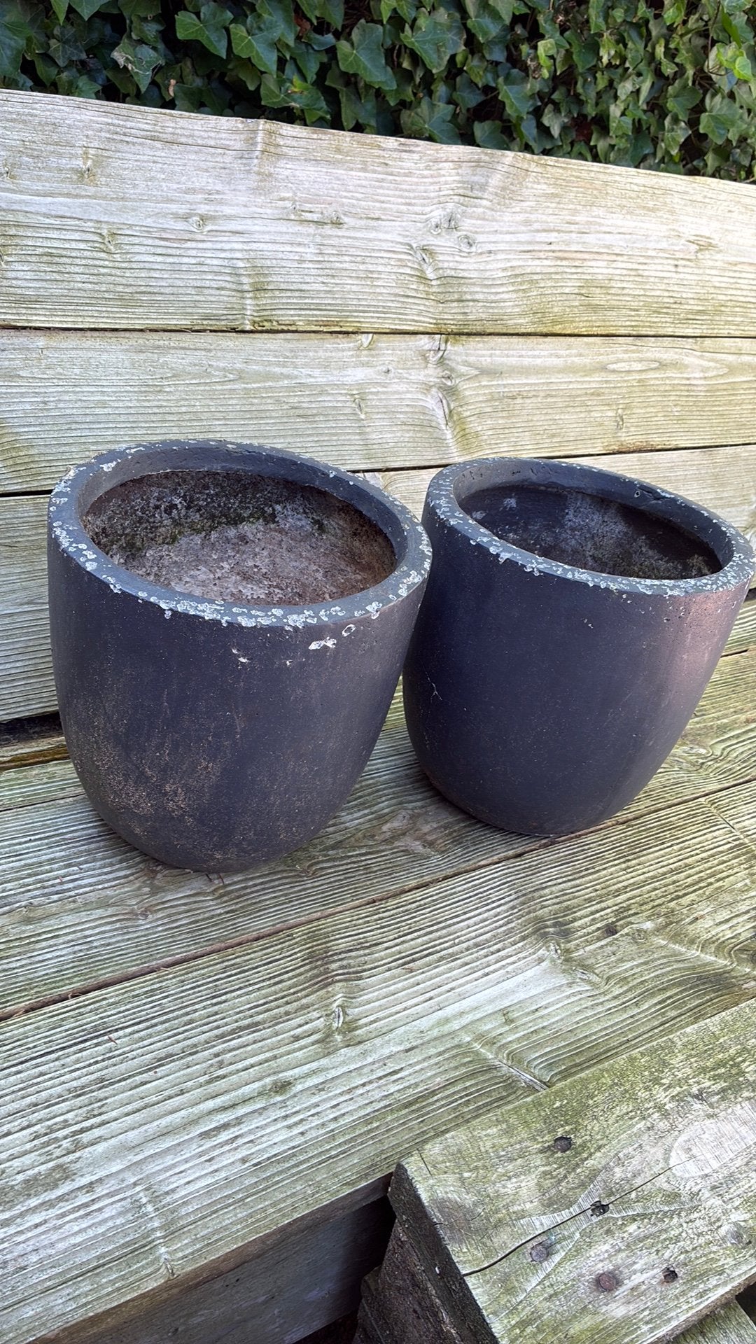Bloempot 2x, Tuin en Terras, Bloempotten, Gebruikt, Rond, Ophalen of Verzenden, Aardewerk