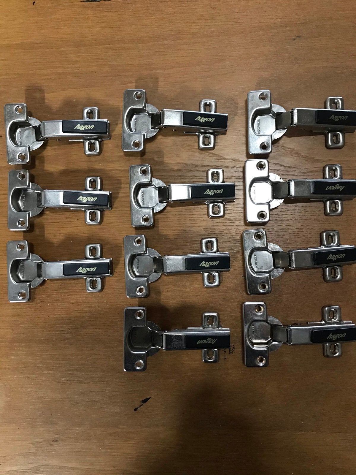 Hagon 14 stuks sluitwerk voor kasten, Doe-het-zelf en Verbouw, Hang- en Sluitwerk, Ophalen of Verzenden, Zo goed als nieuw, Slot