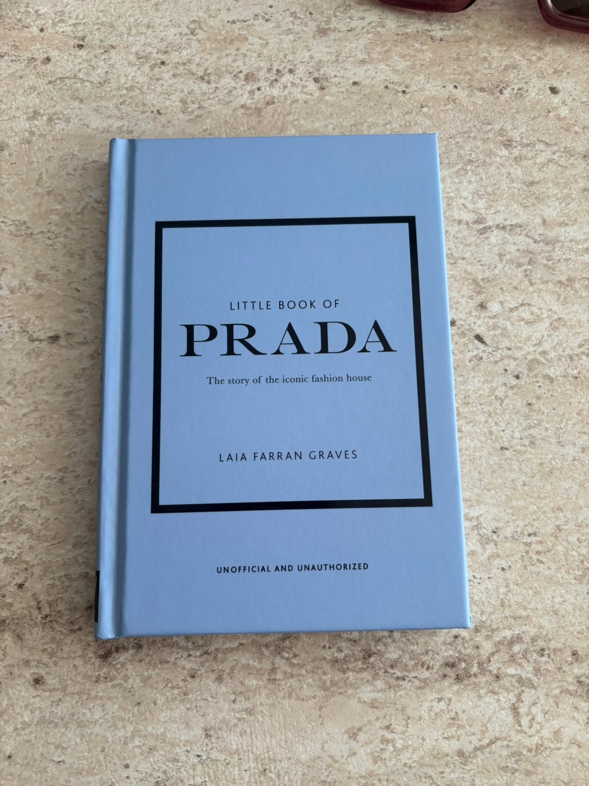 The little book of prada, Boeken, Ophalen, Zo goed als nieuw, Mode algemeen