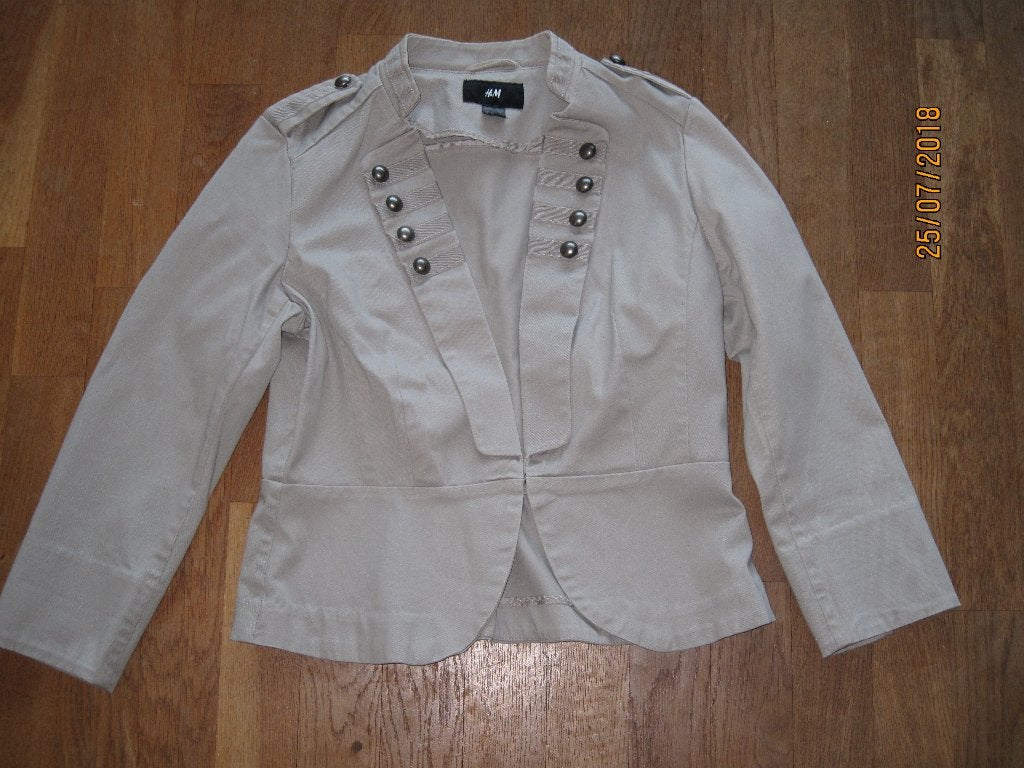 H&M grijs jasje maat 40 met opvallende knopen, Maat 38/40 (M), H&M, Ophalen of Verzenden, Jasje