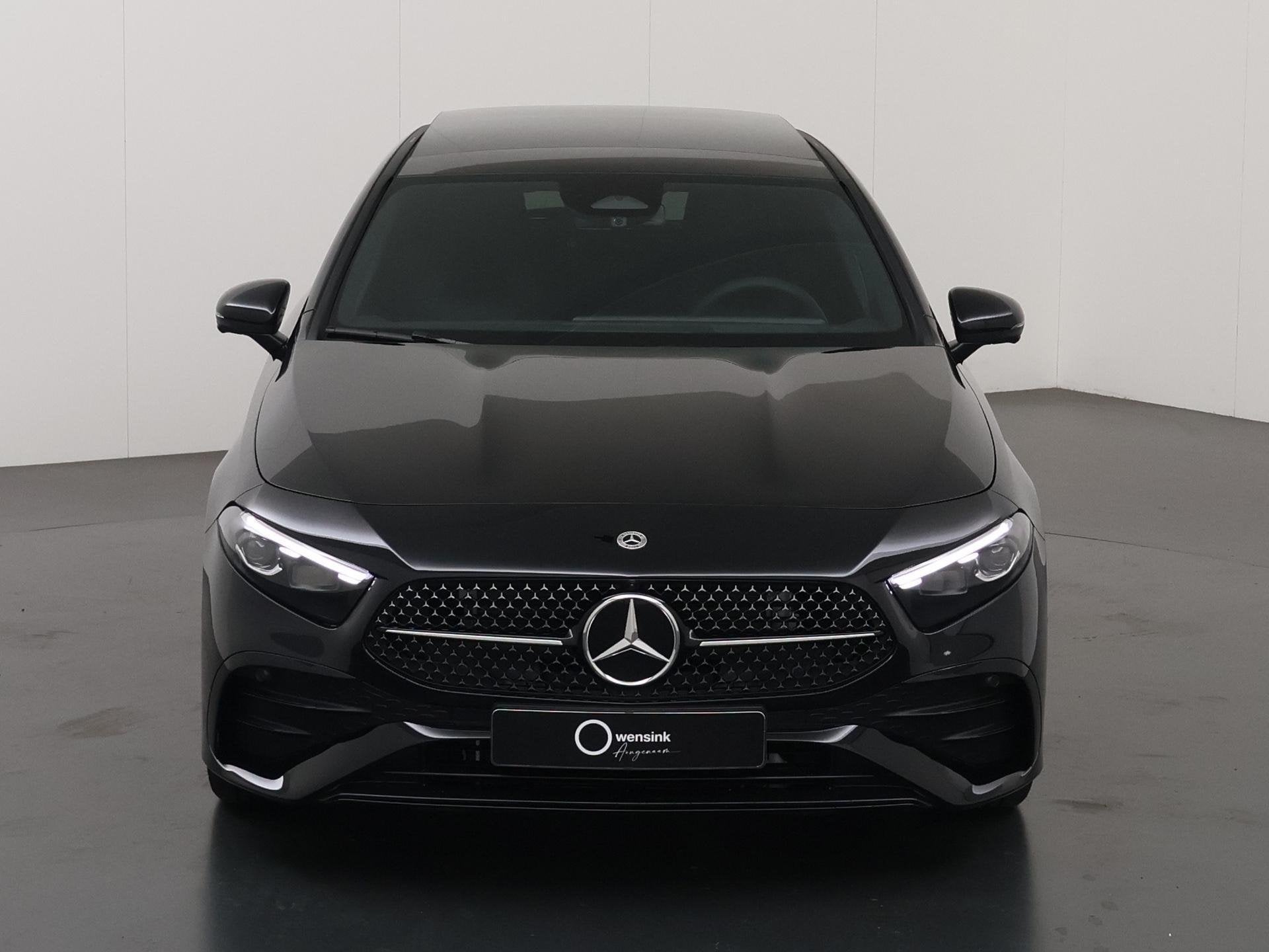 Mercedes-Benz A-klasse 180 Business Solution AMG | Panoramas, Auto's, Mercedes-Benz, Dealer onderhouden, 136 pk, Gebruikt, 4 cilinders
