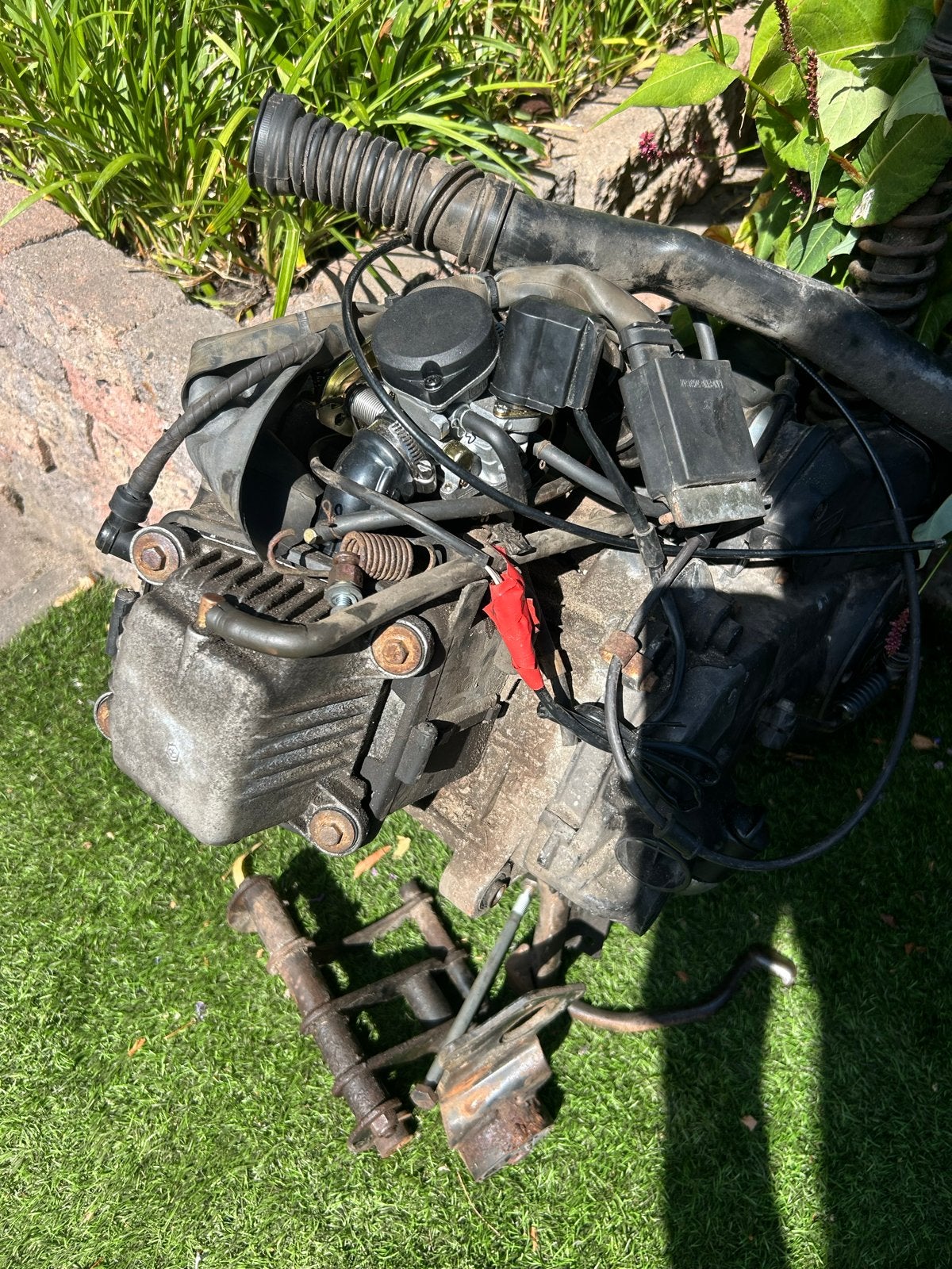 Scooterblok met nieuwe carburateur en luchtfilter, Ophalen, Gebruikt, Blok