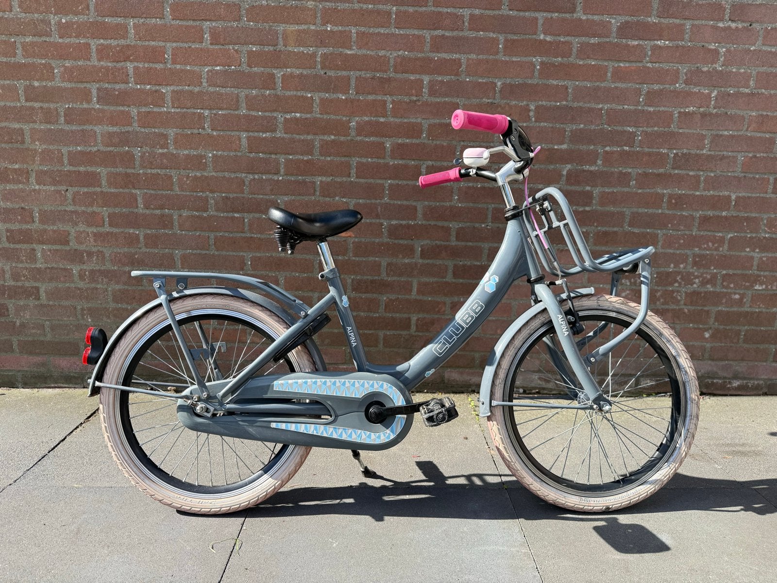 Alpina Clubb Meisjesfiets 22 inch - Grijs/Roze, Fietsen en Brommers, Ophalen, Terugtraprem, 22 inch, Gebruikt