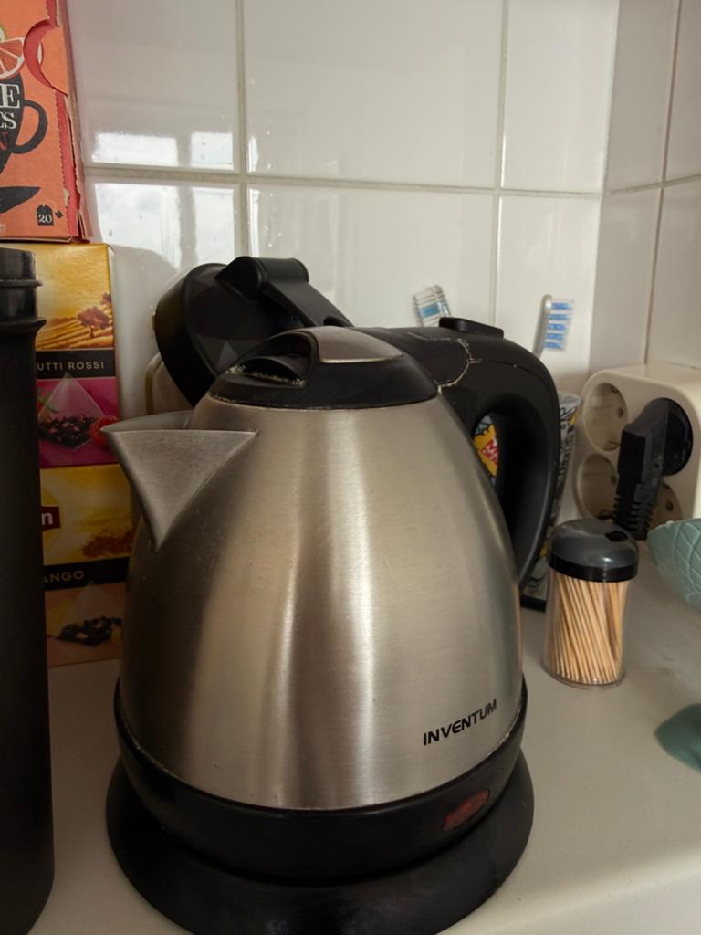Electric kettle / waterkoker, 1 tot 2 liter, Ophalen of Verzenden, Zo goed als nieuw