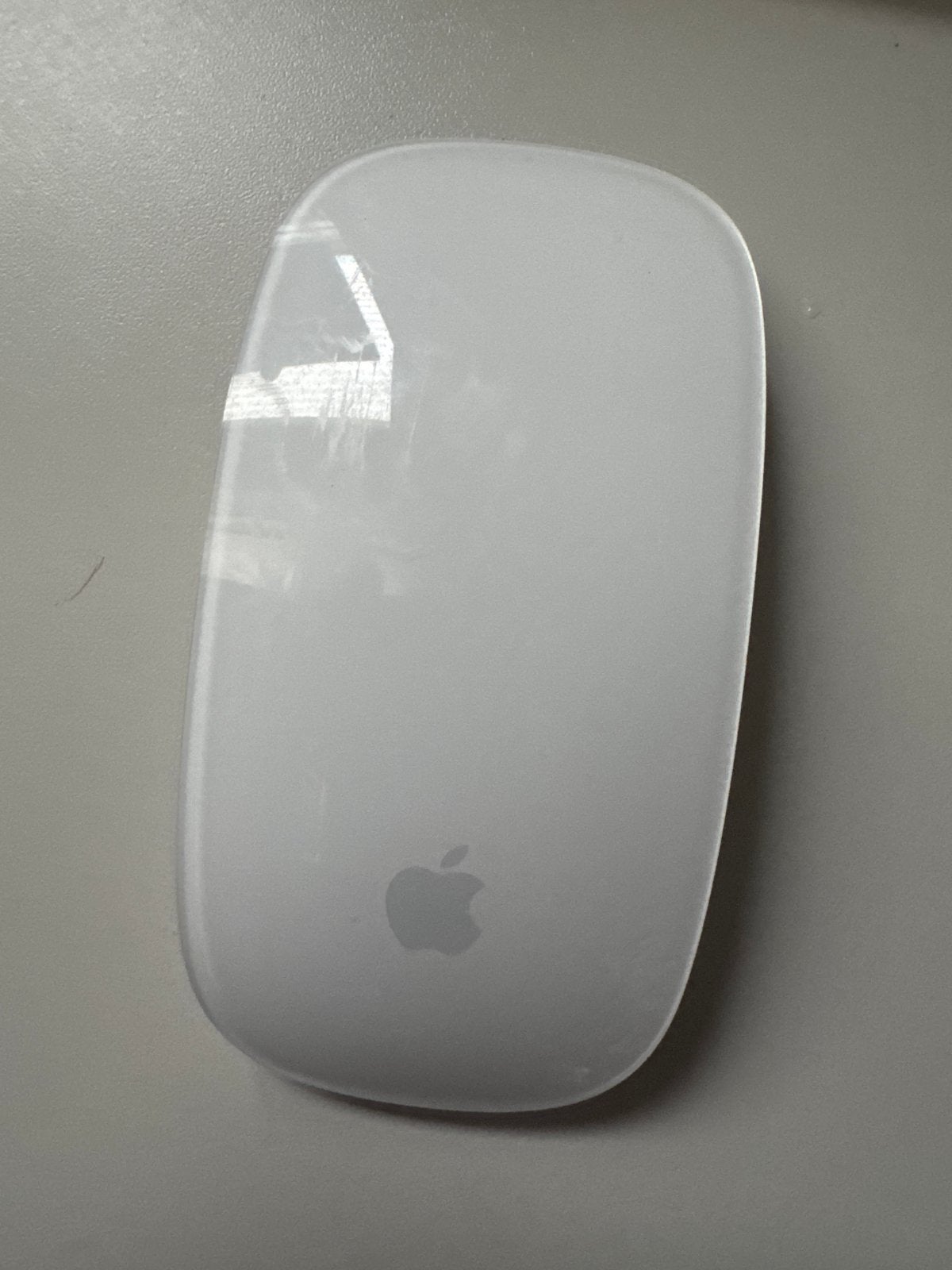 Apple Magic Mouse - Draadloze Muis, Computers en Software, Muizen, Zo goed als nieuw, Muis, Rechtshandig, Draadloos, Ophalen of Verzenden