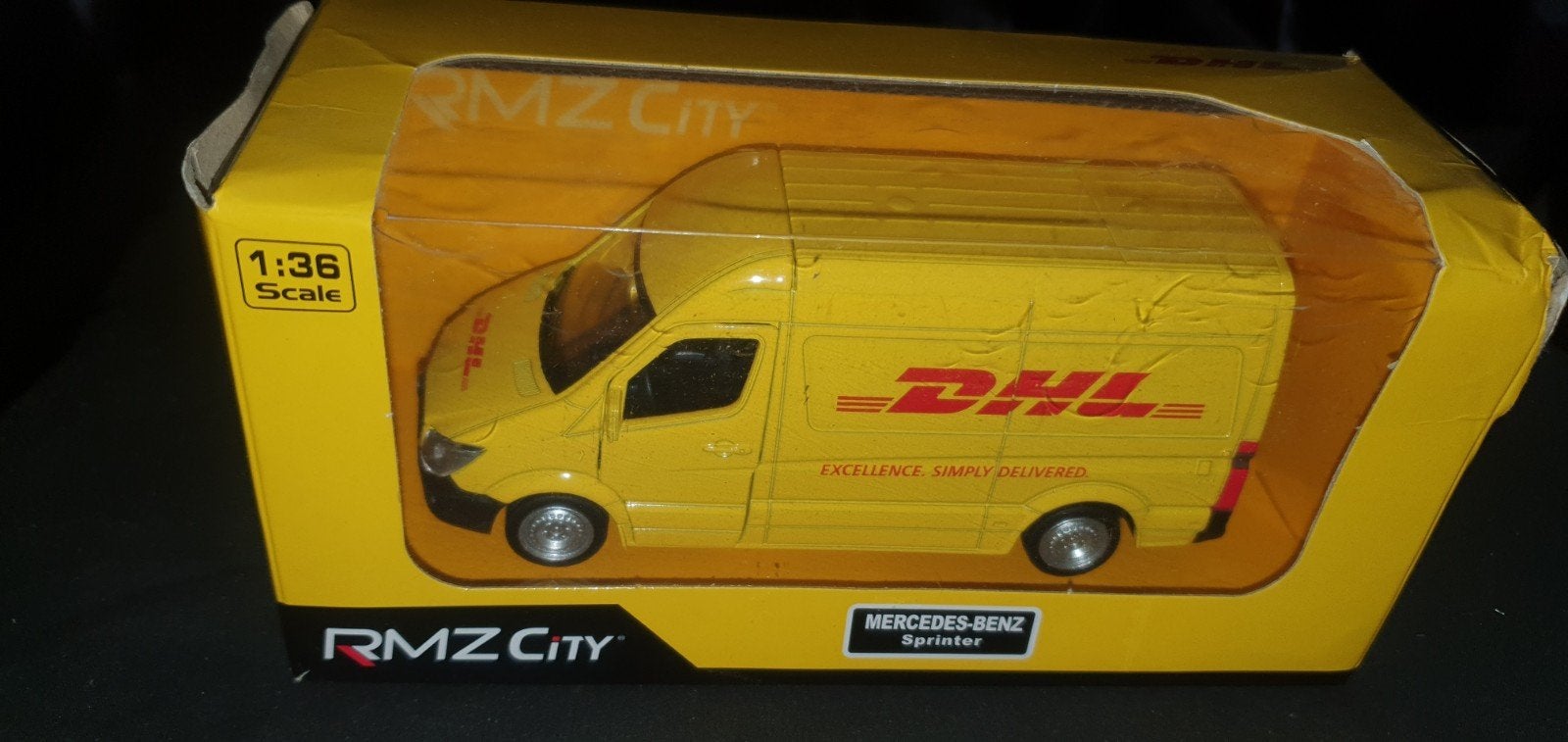 DHL Mercedes-Benz Sprinter modelauto 1:36, Ophalen of Verzenden, Nieuw, Bus of Vrachtwagen