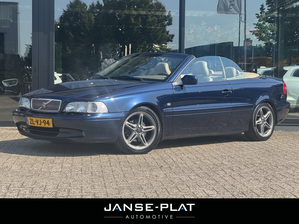 Volvo C70 Convertible 2.4 T Prestige AUT | NL-Auto | Volledi, Cabriolet, Bedrijf, 2435 cc, Volvo