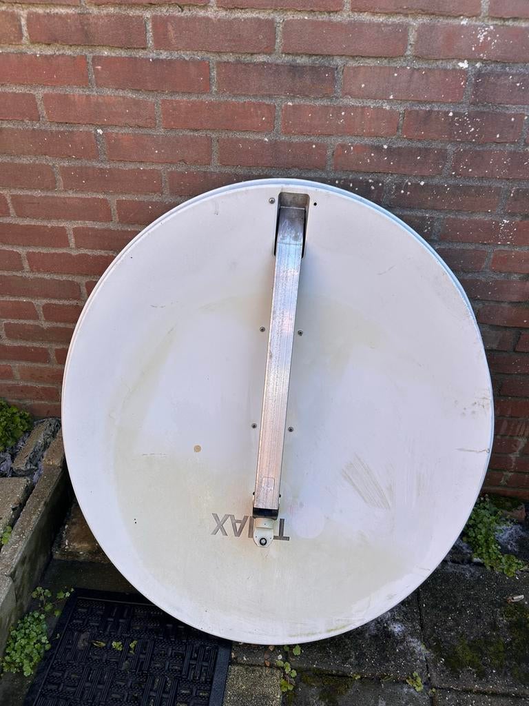 Gebruikte Triax schotelantenne,, Ophalen of Verzenden, Gebruikt, (Schotel)antenne, Overige merken
