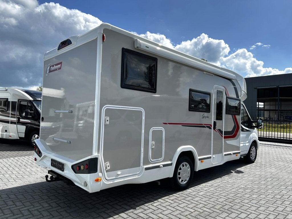 Challenger Graphite 347 GA Enkele-bedden/Automaat/170pk/2018, Automaat, Ford, 7 tot 8 meter, Bedrijf