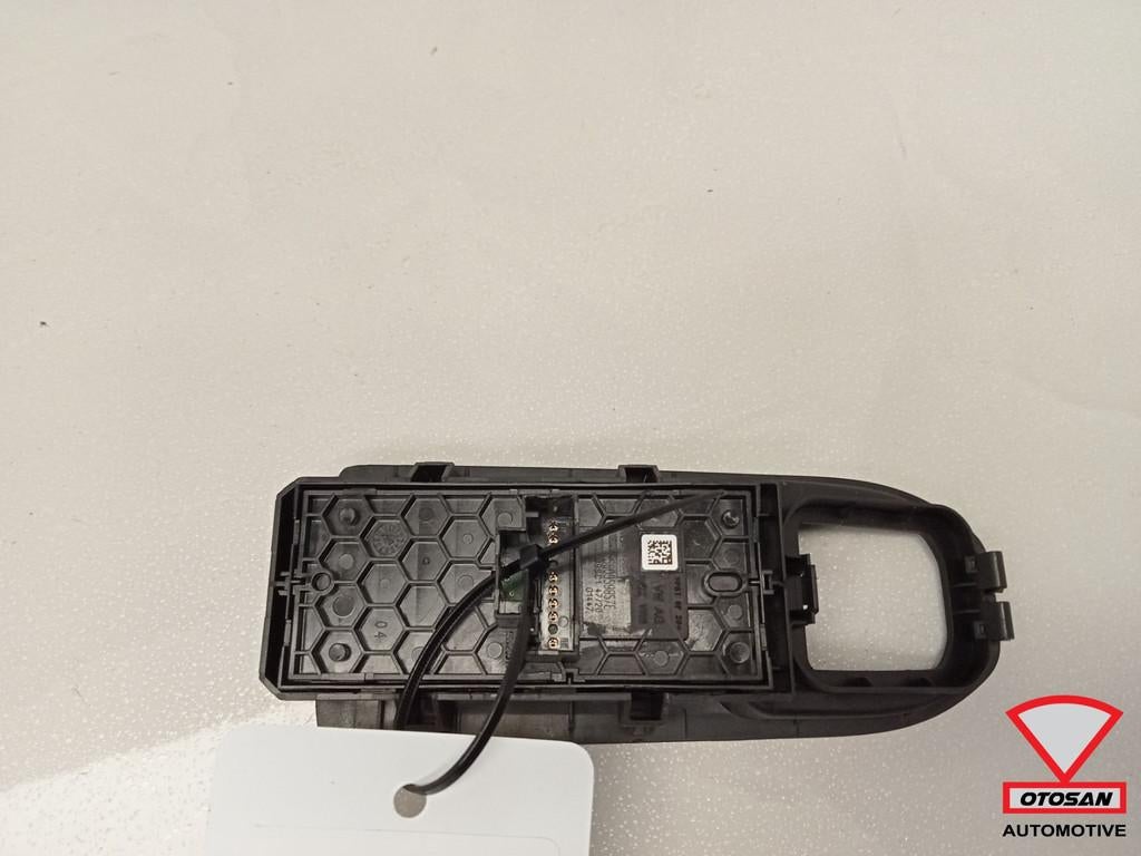 VW Golf 7 8 Leon 5F 5FA VAG Raamschakelaar LV 5G0959857E, Gebruikt, Volkswagen, Volkswagen AG, Berliner Ring 2
38440  Wolfsburg, DE