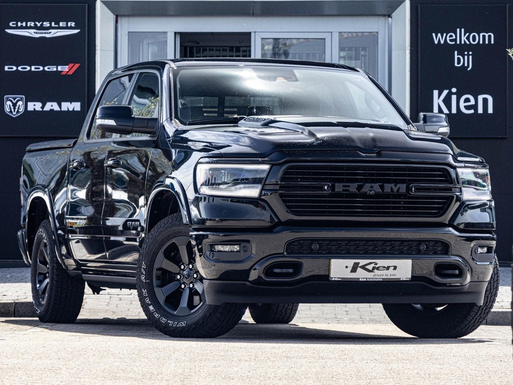 Dodge Ram 1500 5.7 V8 4x4 Crew Cab Laramie | LPG | Pano-dak, Auto's, Dodge, Gebruikt, 5654 cc, Zwart, Bedrijf