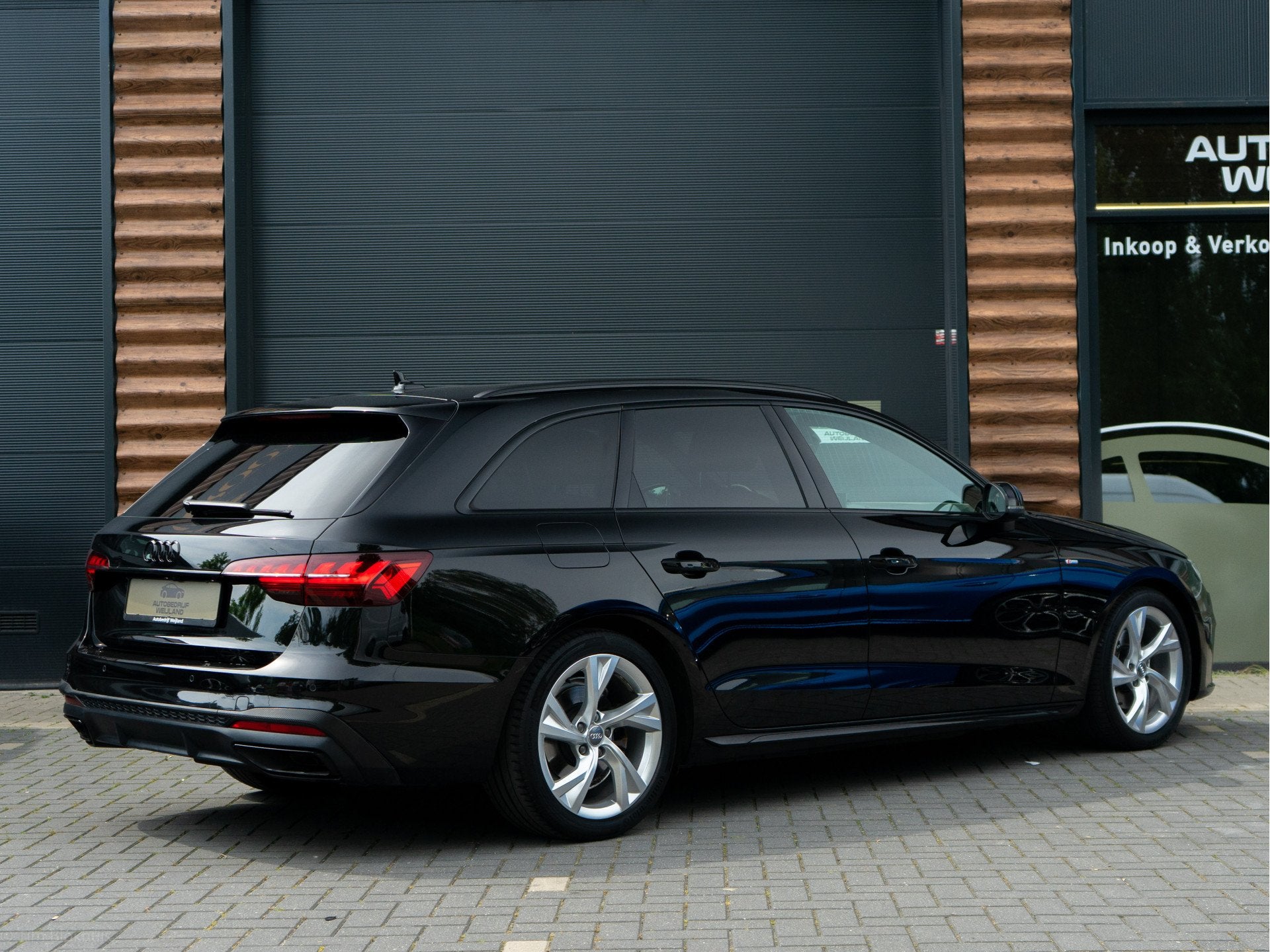 Audi A4 Avant 35 TFSI Launch edition Sport Competition NIEUW, Auto's, Audi, Gebruikt, 4 cilinders, A4, Zwart