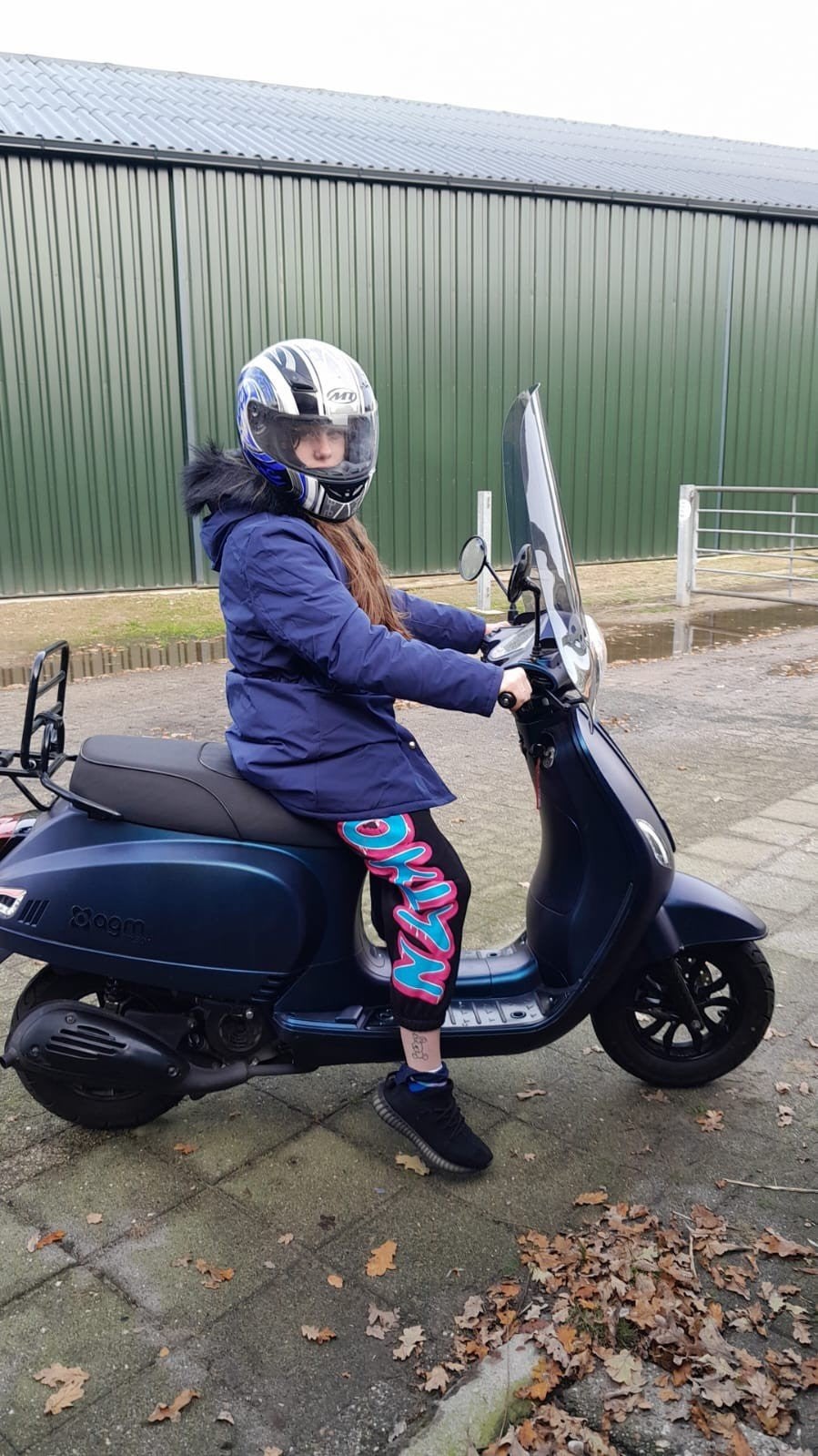 Agm   scooter te   koop    met   kapschade, Ophalen of Verzenden, Gebruikt, Benzine, Overige merken