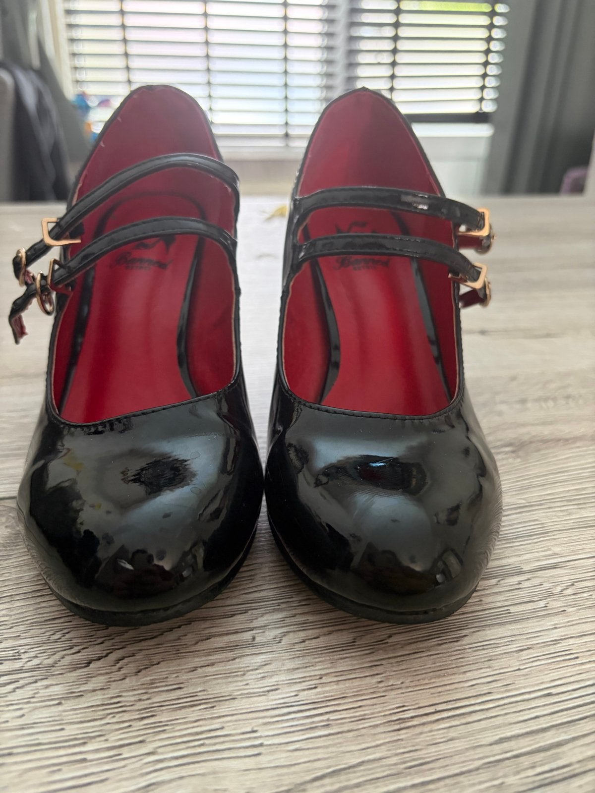 Banned Retro Zwarte Lak Pumps met Dubbele Bandjes, Pumps, Zwart, Ophalen of Verzenden, Zo goed als nieuw