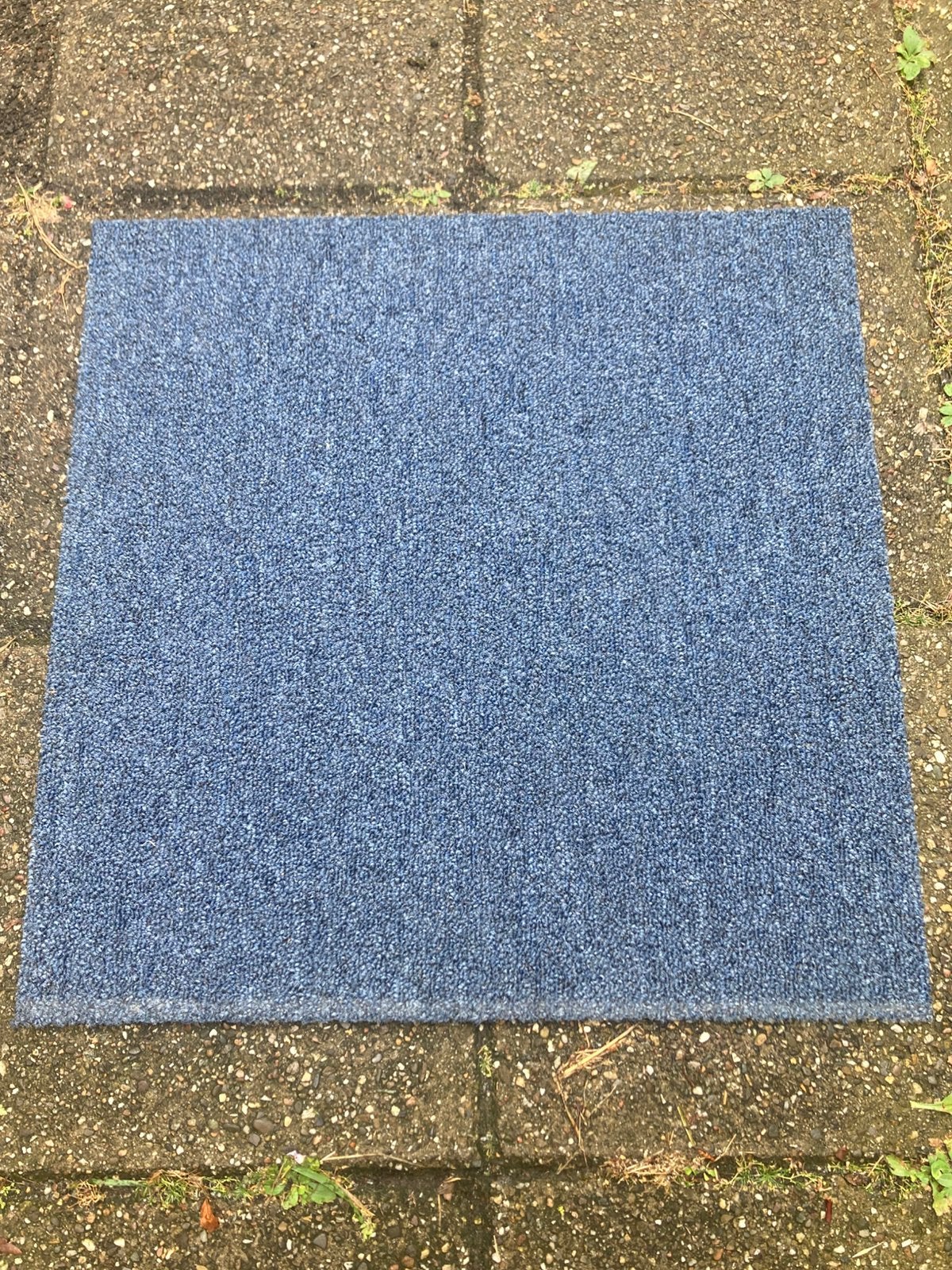 Tapijt tegels blauw - voor ruim 12 m2, Ophalen, Zo goed als nieuw, Blauw, Tapijttegels