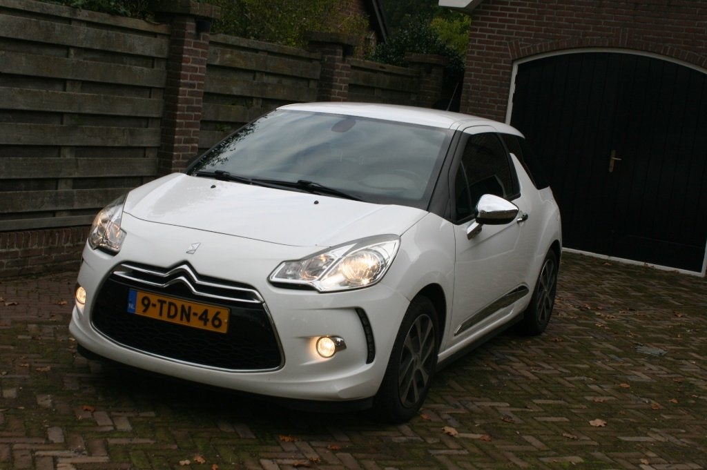 Citroën DS3 1.2 VTI 2014 Wit, Voorwielaandrijving, Dealer onderhouden, Stof, 31 €/maand