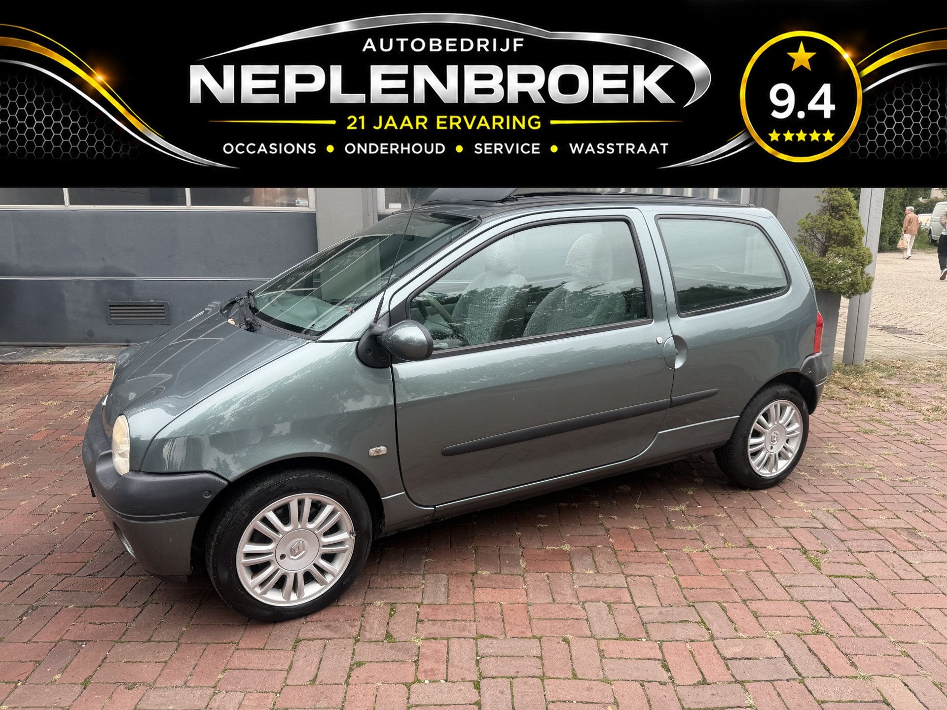 Renault Twingo 1.2 Authentique Schuifdak,Airco,Cv,Radio/cd,T, Voorwielaandrijving, Dealer onderhouden, 4 cilinders, Bedrijf