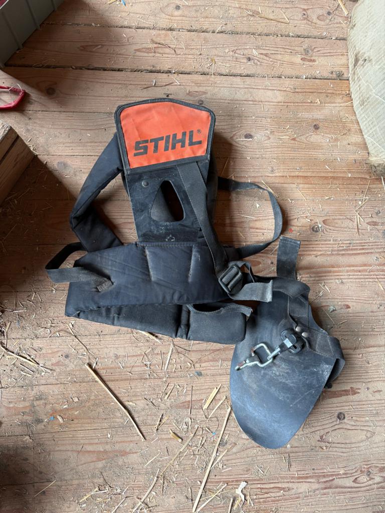Stihl draaggordel / harnas bosmaaier, Tuin en Terras, Bosmaaiers, Verzenden, Gebruikt