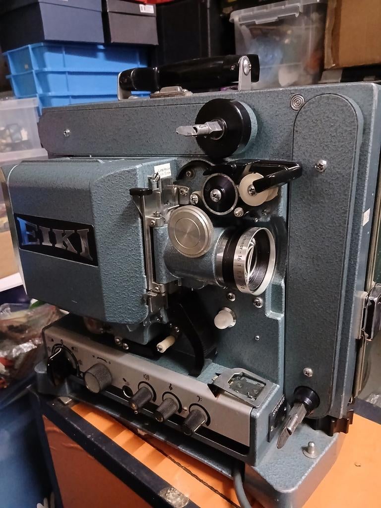 16mm projector eiki, Ophalen of Verzenden, 16mm film