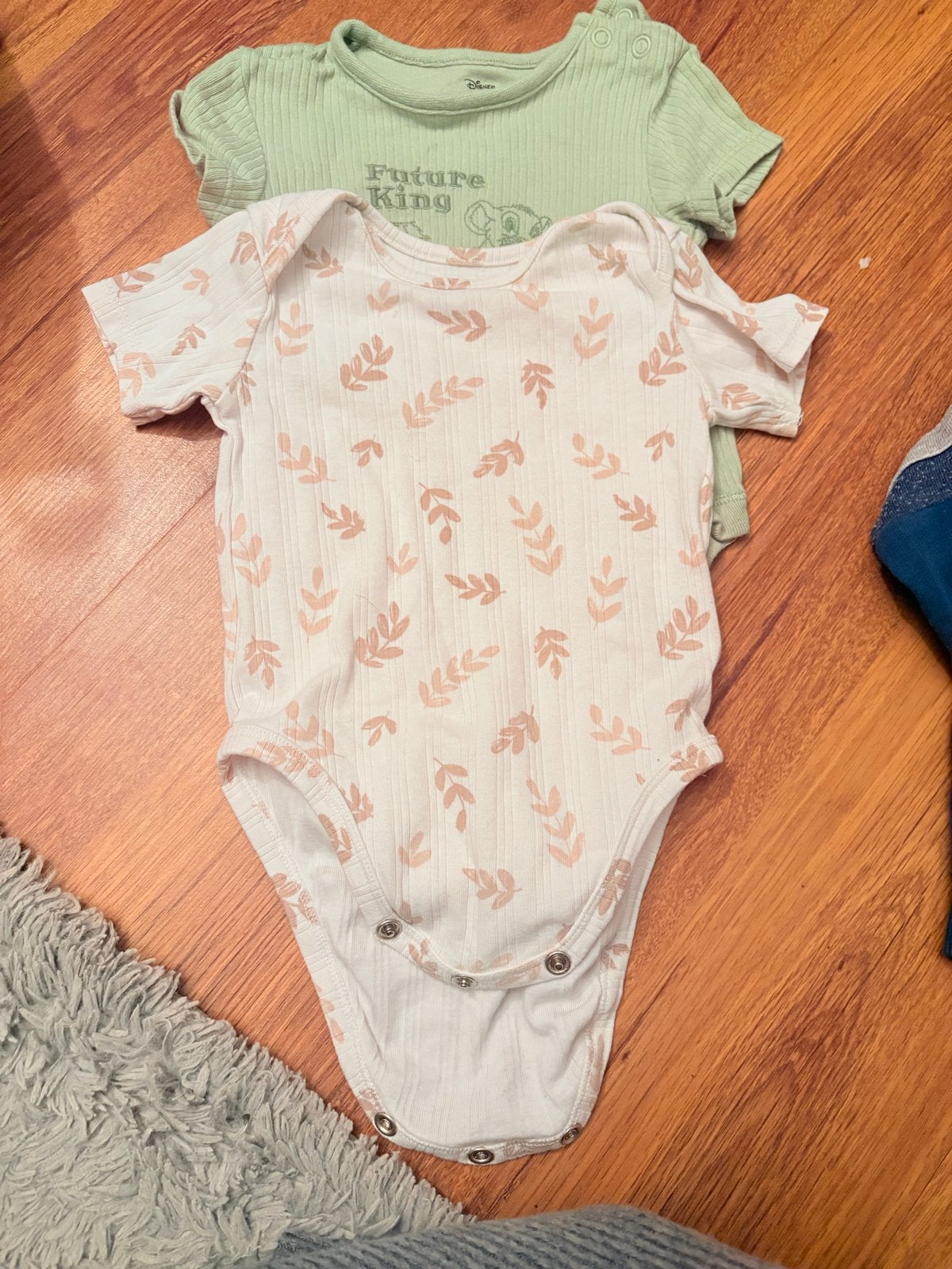 Set van 2 rompertjes maat 62, Ophalen of Verzenden, Zo goed als nieuw, Jongetje of Meisje, Nacht- of Onderkleding