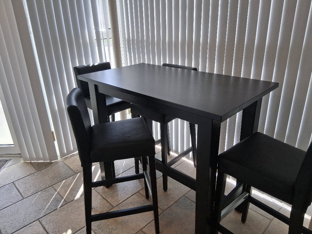 Bartafel met 4 krukken, Ophalen, 60 tot 90 cm, Zo goed als nieuw, 4 krukken