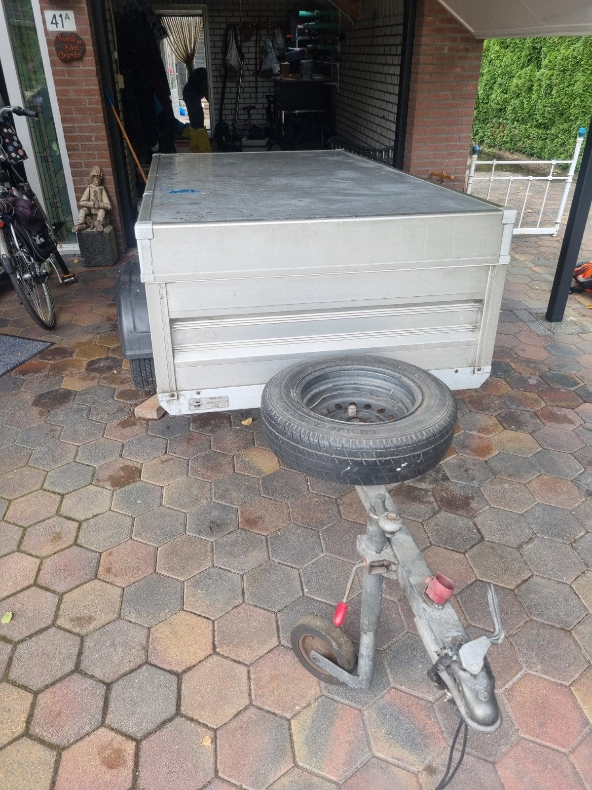 Compacte aanhangwagen met huif en reservewiel, Ophalen of Verzenden
