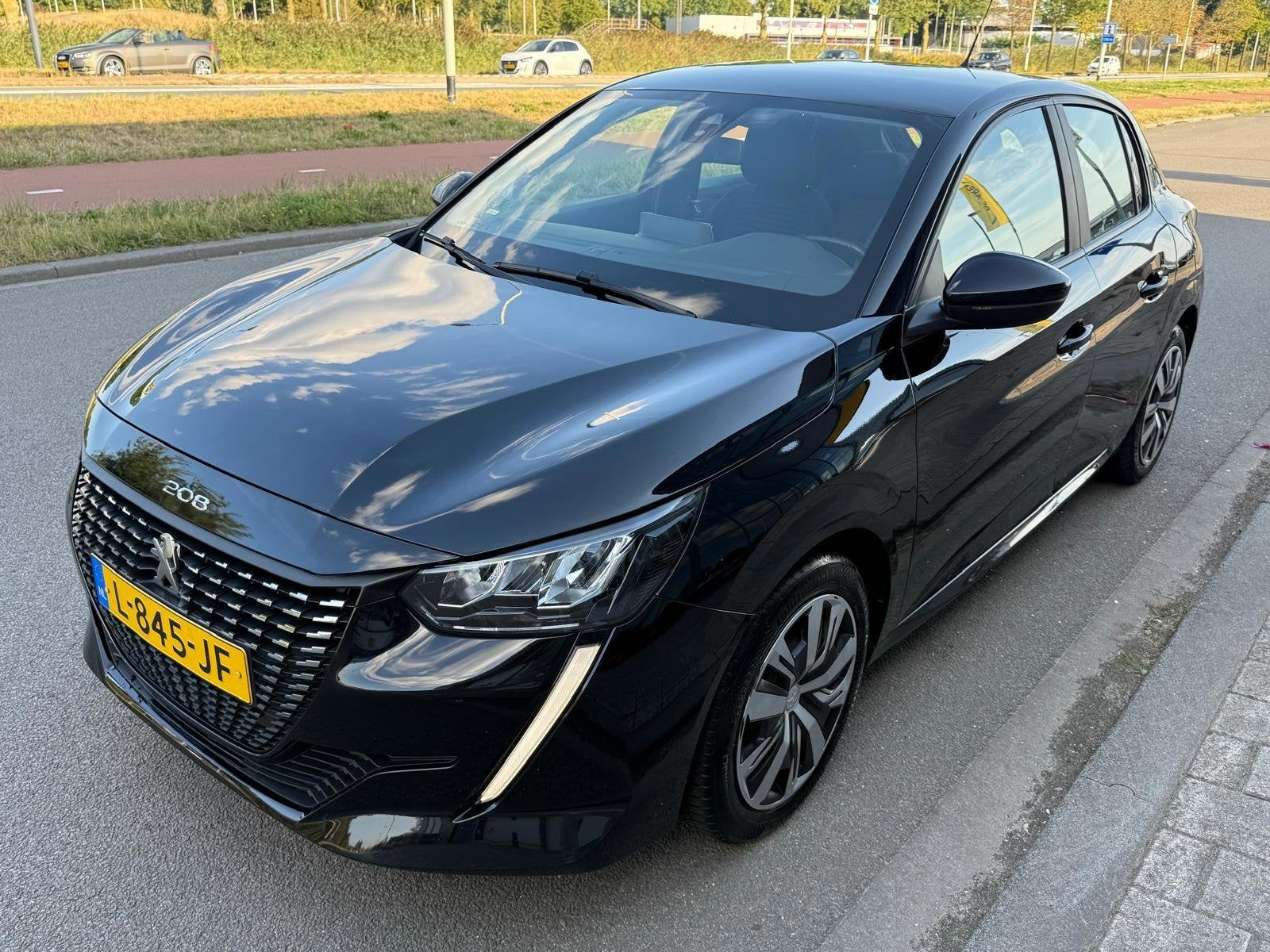 Peugeot 208 1.2 PureTech Active/Navi/Carplay/Airco/Cruise/, Voorwielaandrijving, 101 pk, Euro 6, Origineel Nederlands