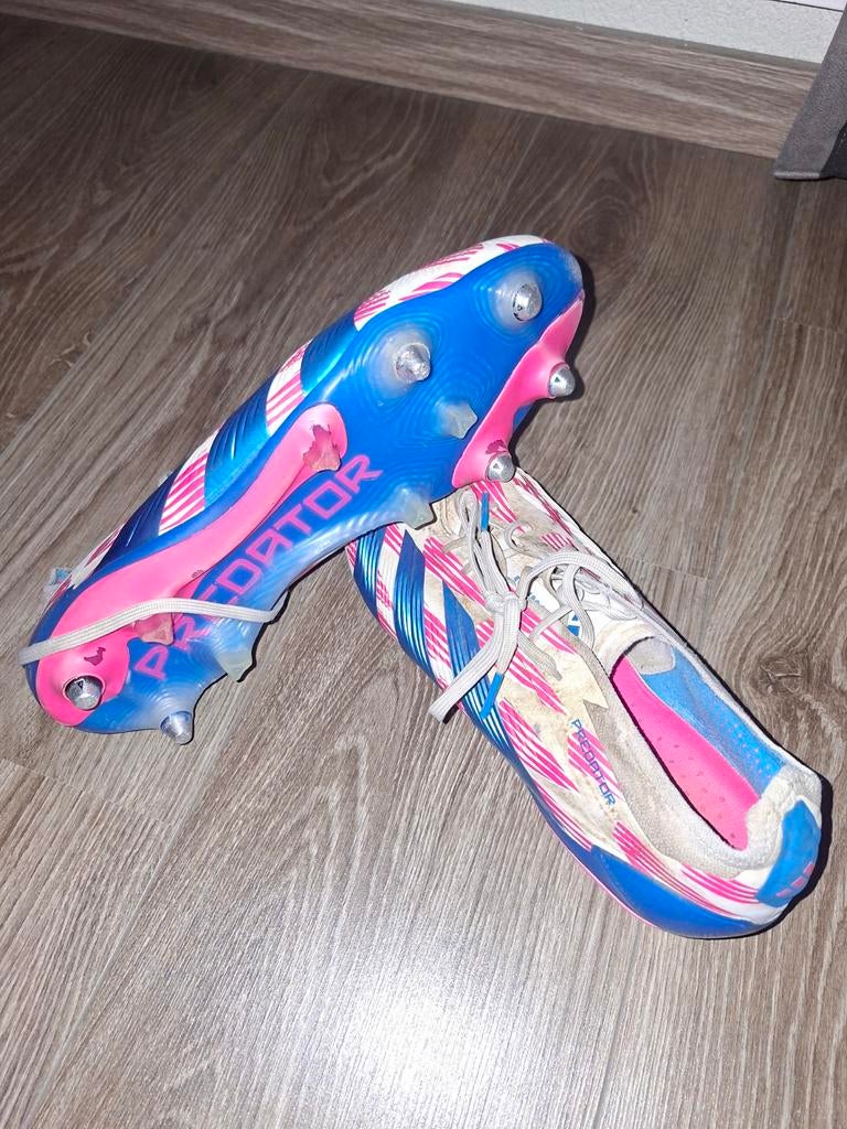 Adidas Predator met stalen noppen, Ophalen of Verzenden