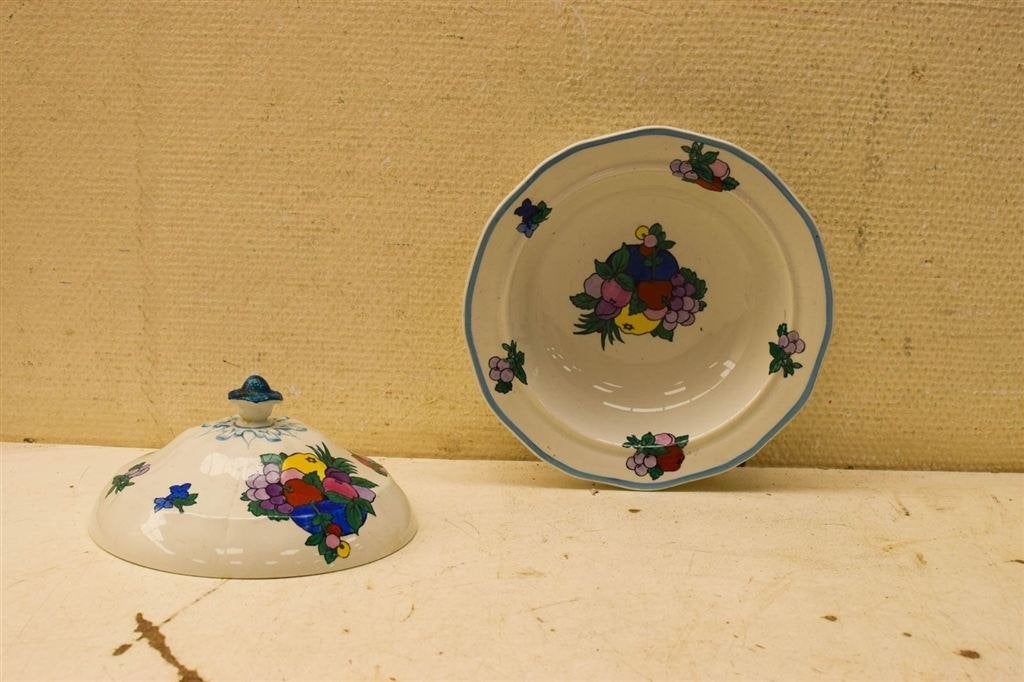 Booths chili con porseleinen Afdekschaal 48423, Gebruikt, Ophalen of Verzenden, Bord(en), Overige stijlen