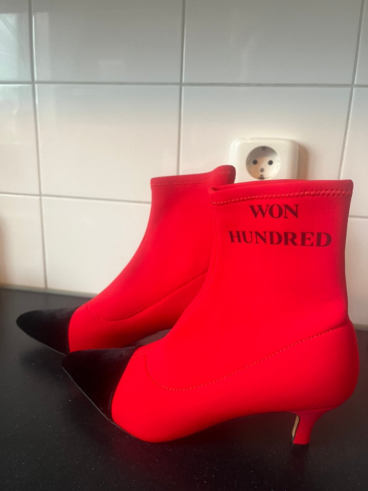 Won hundred kendall laarsjes, Overige kleuren, Lage of Enkellaarzen, Ophalen of Verzenden, Zo goed als nieuw