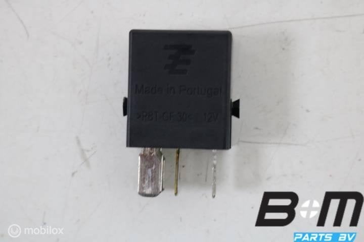 Relais 646 VW Passat B7 4H0951253C, Gebruikt