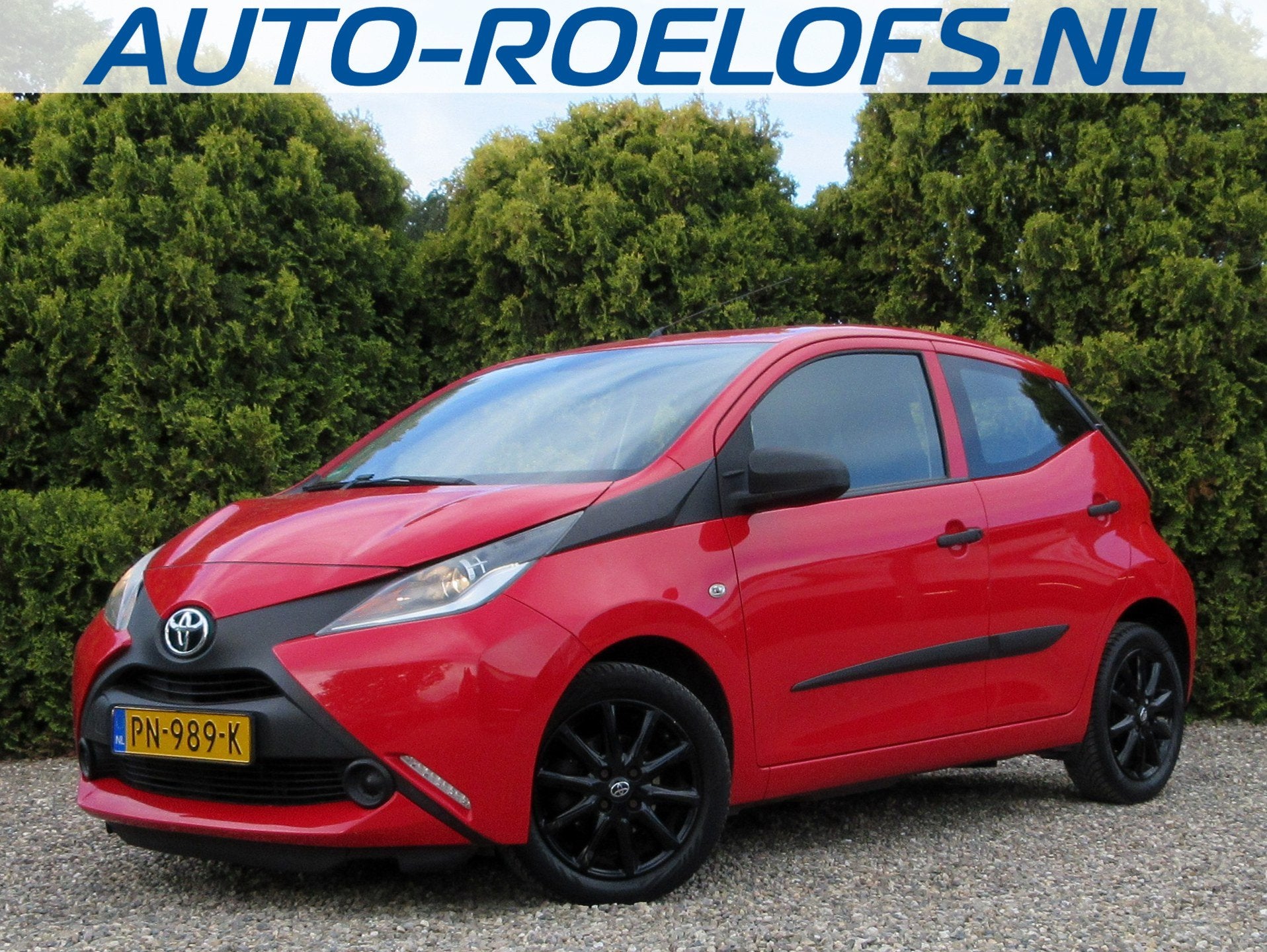 Toyota Aygo 1.0 VVT-i x-now 5-drs * Airco * Lm velgen *, Auto's, Voorwielaandrijving, Stof, 4 stoelen, Origineel Nederlands