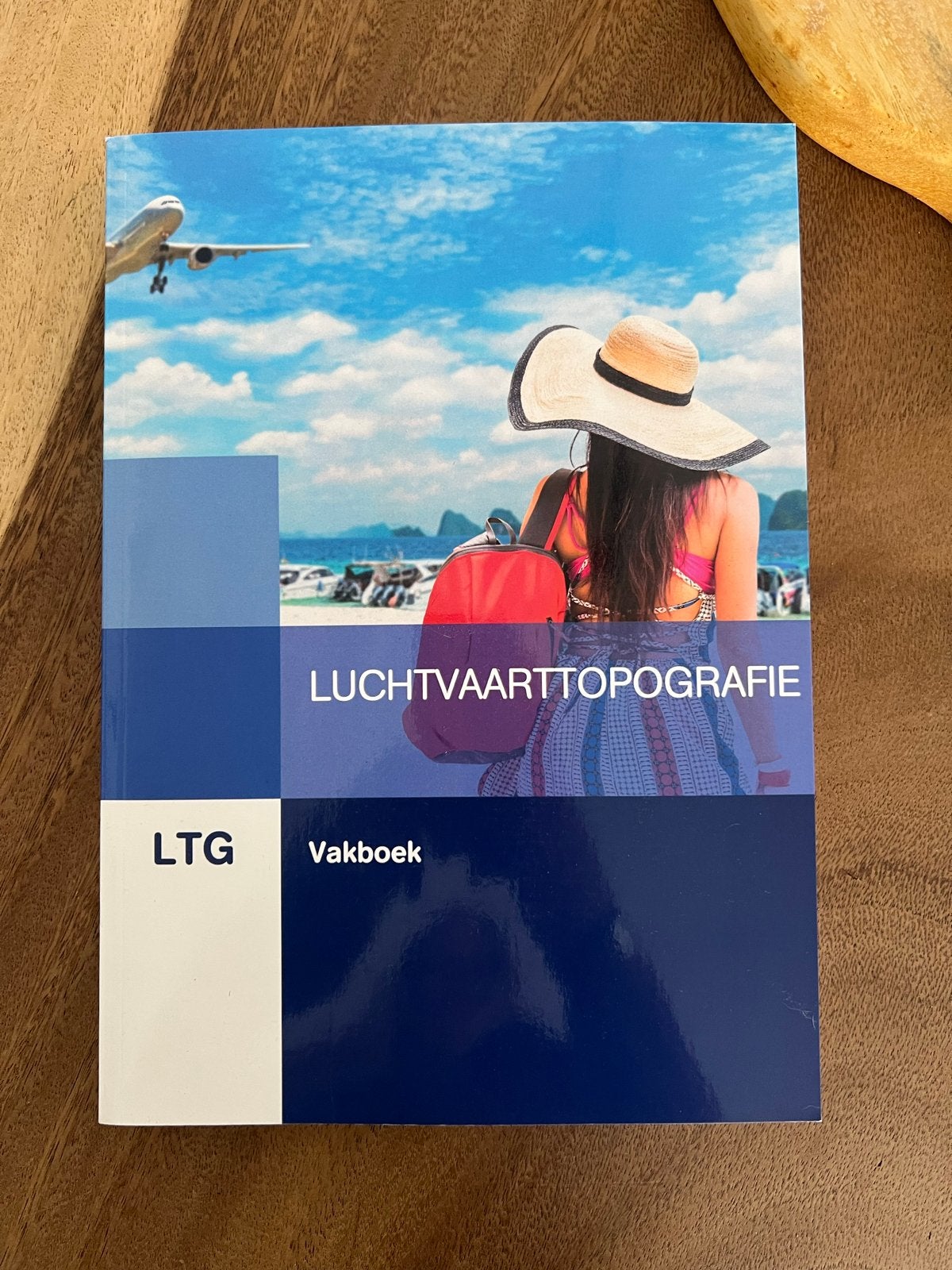 Luchtvaart topografie boek - 2e druk - Nieuwstaat, Boeken, Studieboeken en Cursussen, Ophalen of Verzenden, Beta, Nieuw, MBO
