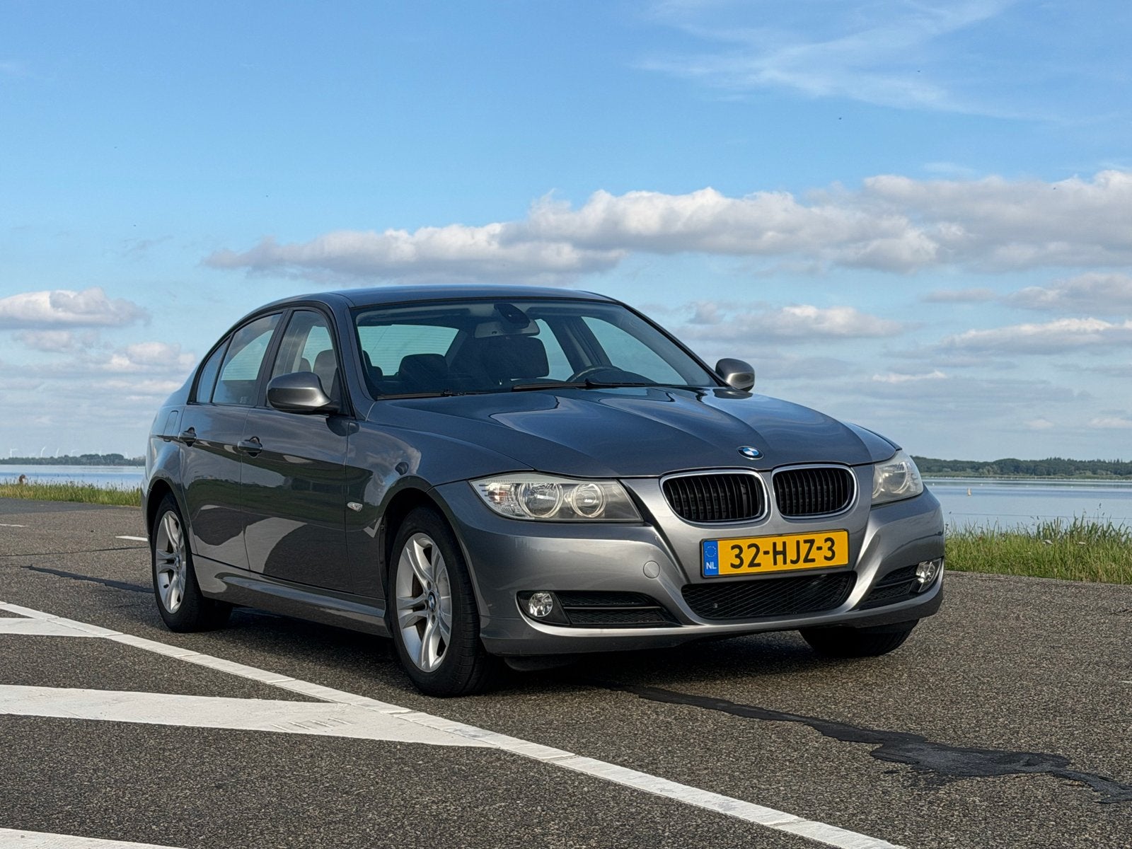BMW 3-Serie 1.6 I 316 90KW 2009 Grijs, 1599 cc, 4 cilinders, 122 pk, Origineel Nederlands