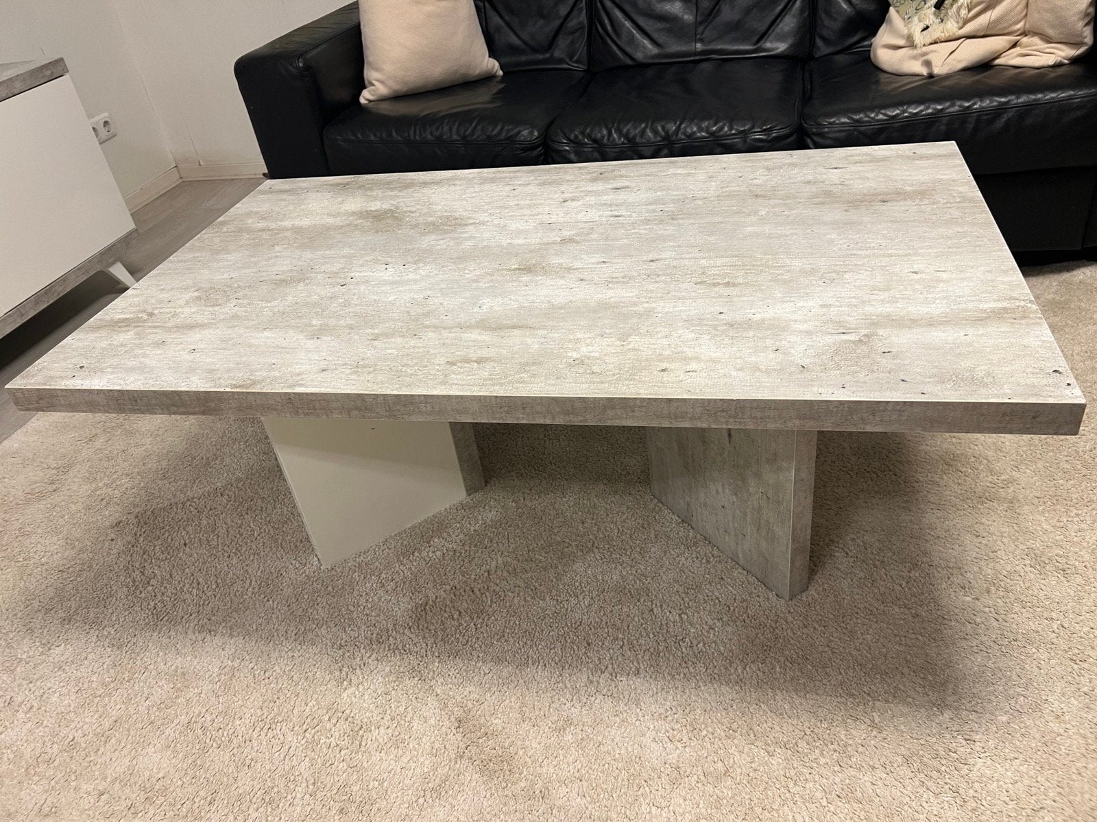 Salontafel met betonlook - Zo goed als nieuw, Huis en Inrichting, Ophalen, Overige materialen, 100 tot 150 cm, 50 tot 100 cm