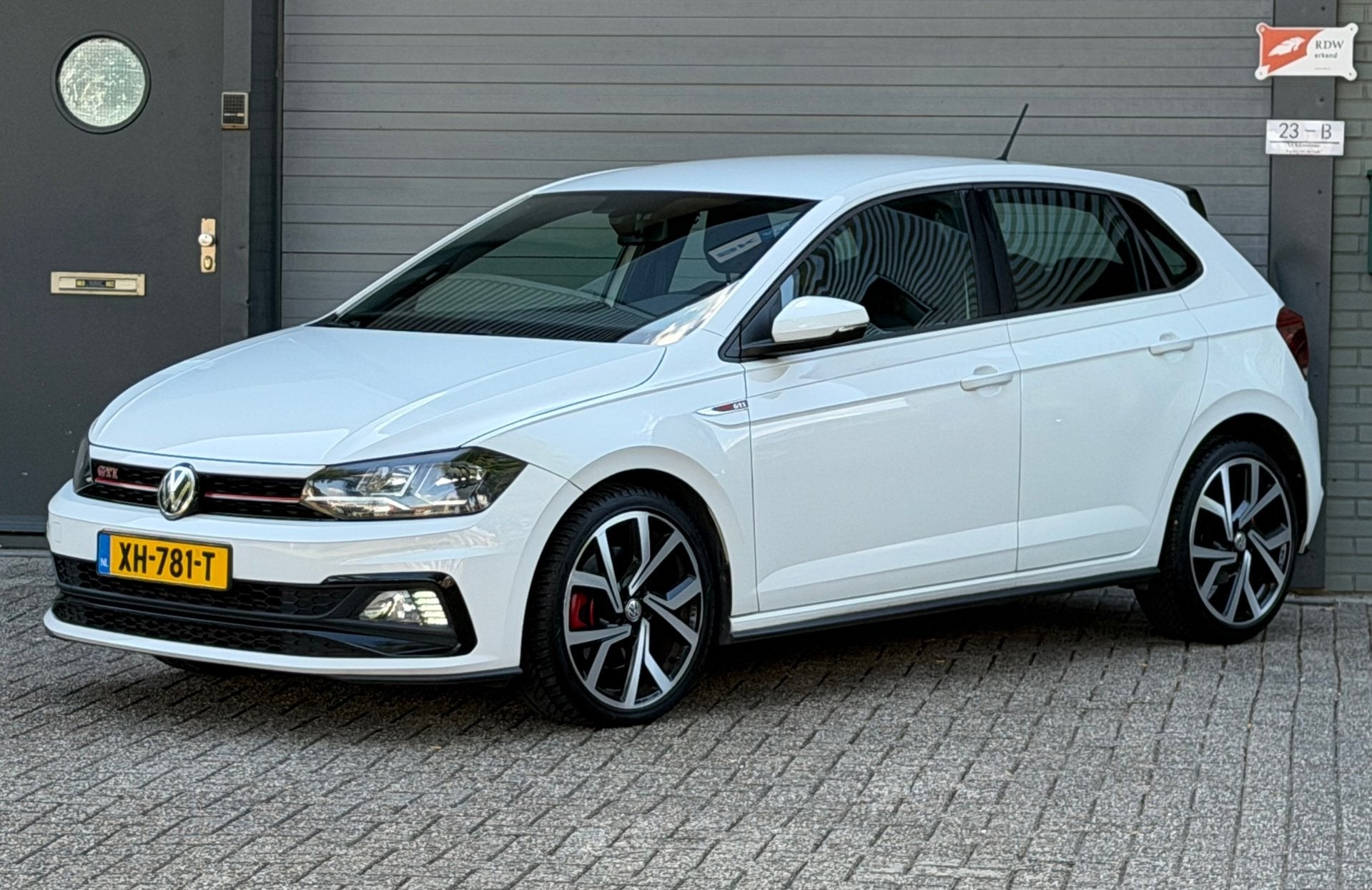 Volkswagen Polo 2.0 TSI GTI, Euro 6, 4 cilinders, 1984 cc, Wit