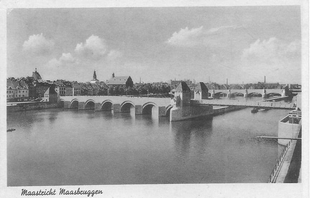 Maastricht Maasbruggen., Ophalen of Verzenden, 1920 tot 1940, Ongelopen, Limburg