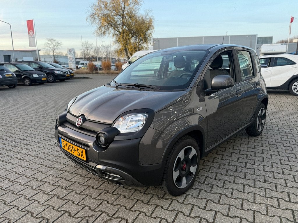Fiat Panda 1.0 Hybrid City Cross CAMERA 4S BANDEN (BOVAG/RIJ, Voorwielaandrijving, 12 maanden, Stof, Panda
