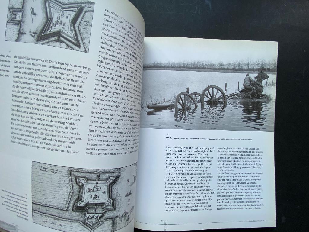 Sterk Water.  De Hollandse Waterlinie., Ophalen of Verzenden, Landmacht, Nederland, Boek of Tijdschrift