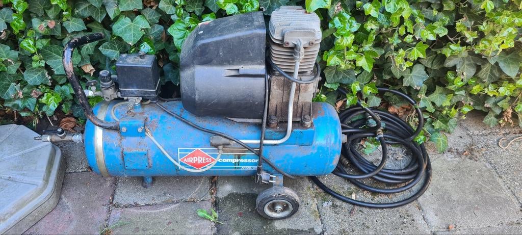 AIRPRESS compressor - Gebruikt, werkt nog goed, 25 tot 100 liter, Ophalen, Gebruikt