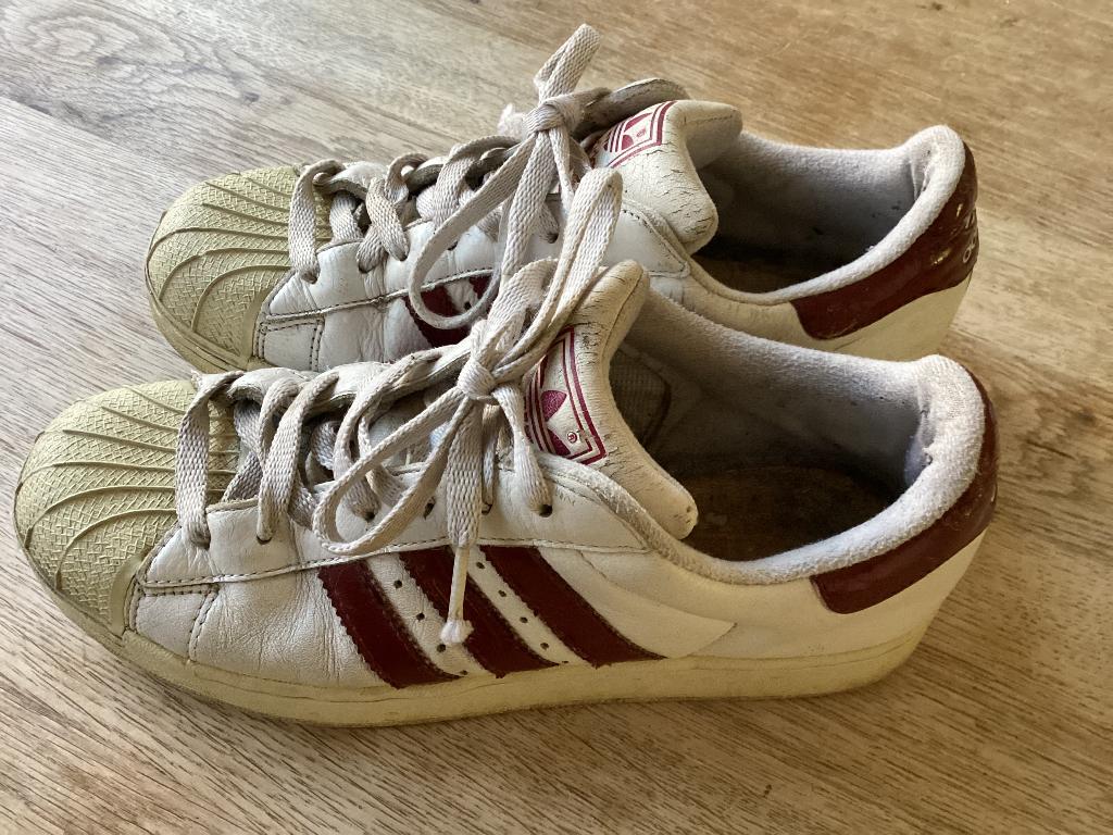 Mt 40 Adidas superstar leren gympen sneakers wit rood, Kleding | Dames, Schoenen, Adidas, Wit, Ophalen of Verzenden, Sneakers of Gympen